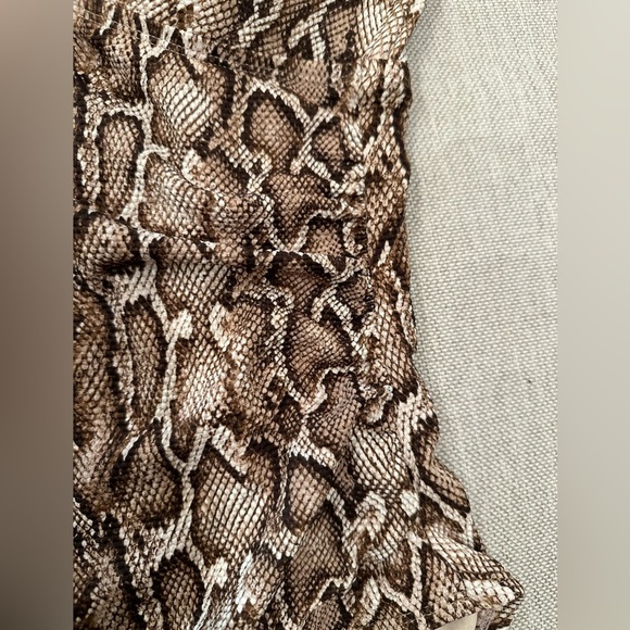 Kona Sol Snake Skin Print High Coverage One Piece Swimsuit. Removable Straps - Picture 5 of 6